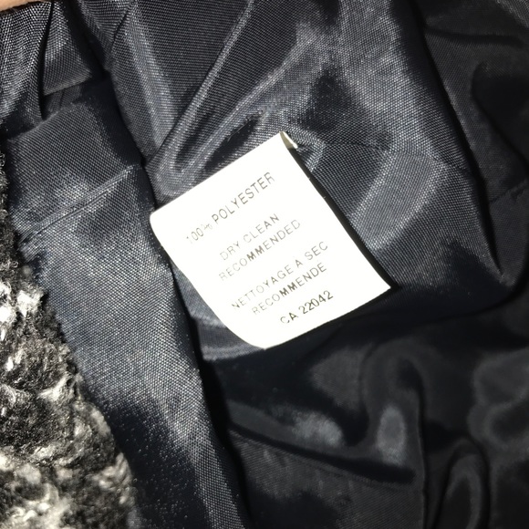 Winter Coat Margaret M Black and White Tweed Chevron Button Up w/ Belt Sz 4 GUC - Picture 7 of 8